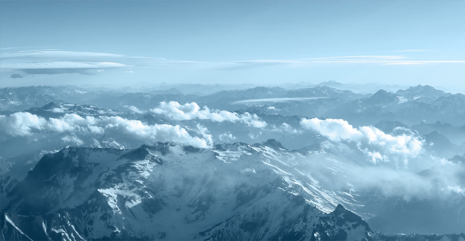 Cordillera de los Andes al amanecer